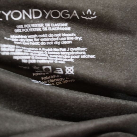 Beyond Yoga Black Infinity Pocket Scarf NWT - Picture 6 of 9